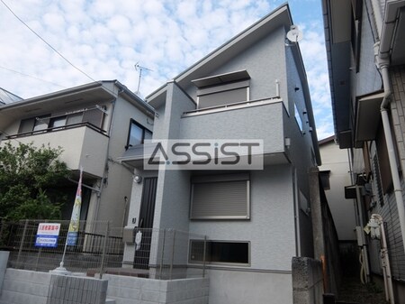 調布市緑ヶ丘１丁目戸建外観写真