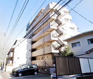 広尾ハイツ外観写真