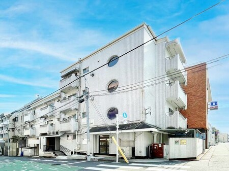 岡本マンション外観写真