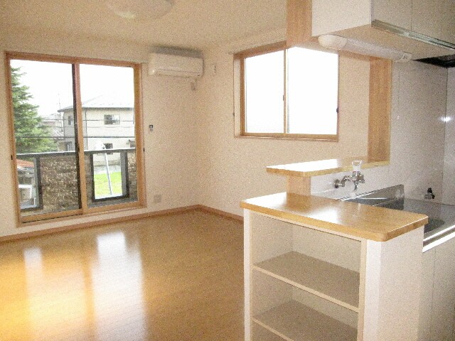 物件内観写真2　(201号室の間取りになります)