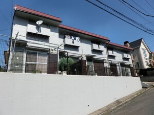ホワイトビラ外観写真
