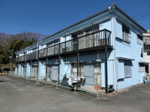新百合ハイツA棟外観写真