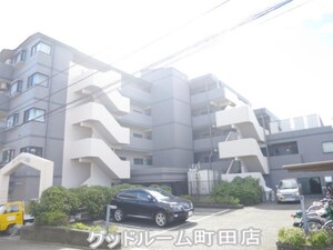 パインビレッジ成瀬外観写真