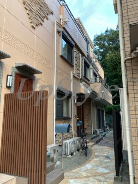 フォレスト千駄木外観写真