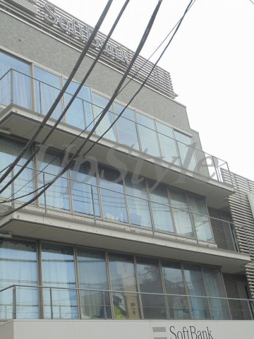 Yビル足立江北