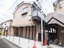 ロータスの外観写真