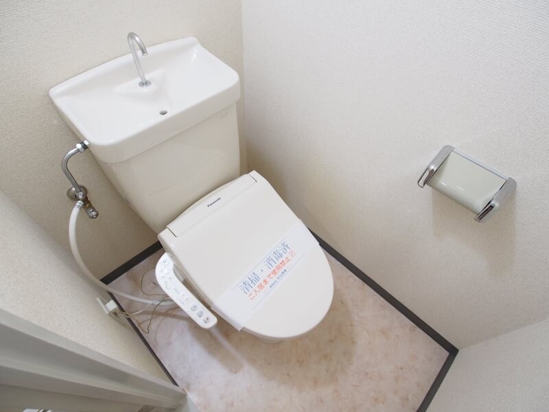 物件内観写真14　(温水洗浄便座（1）)