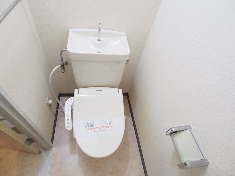 物件内観写真26　(温水洗浄便座（2）)