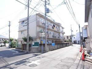 清風マンション外観写真