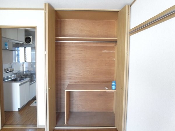 物件内観写真10　(クローゼット)