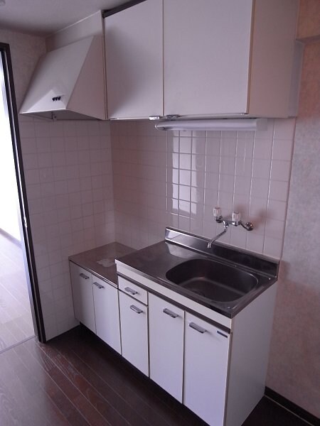 物件内観写真2　(キッチン１)