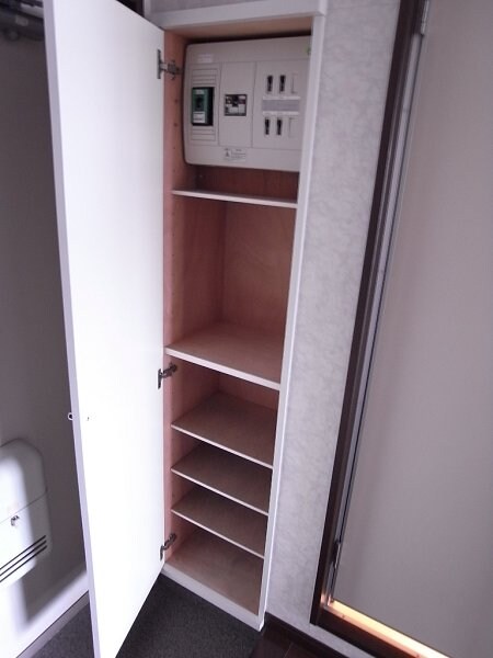物件内観写真10　(くつ箱)