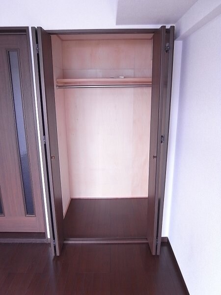 物件内観写真12　(収納)