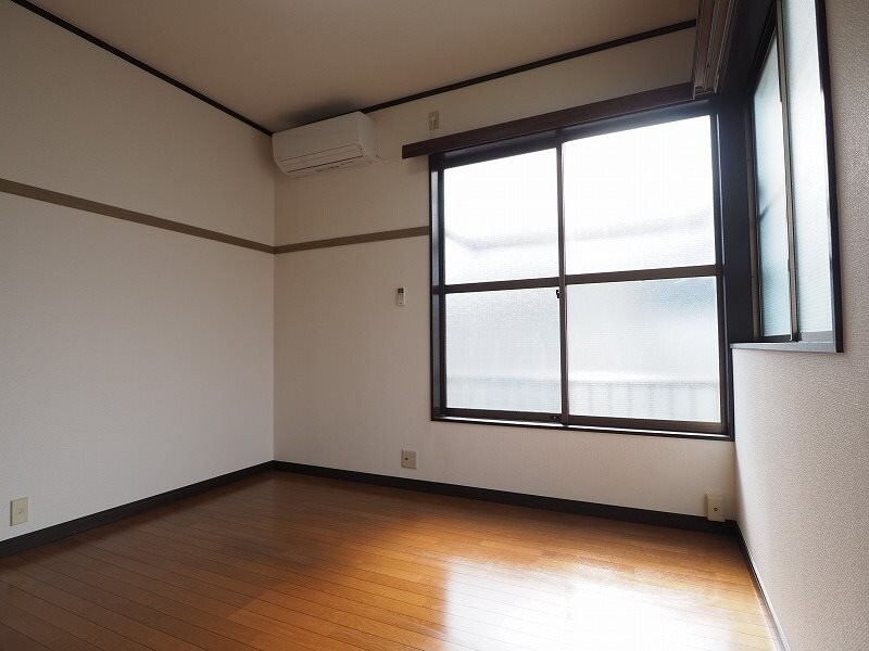 物件内観写真10　(洋室3)