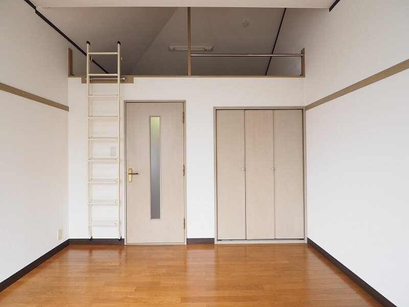 物件内観写真12　(洋室5)