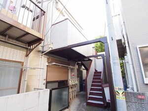 いずみハイム外観写真