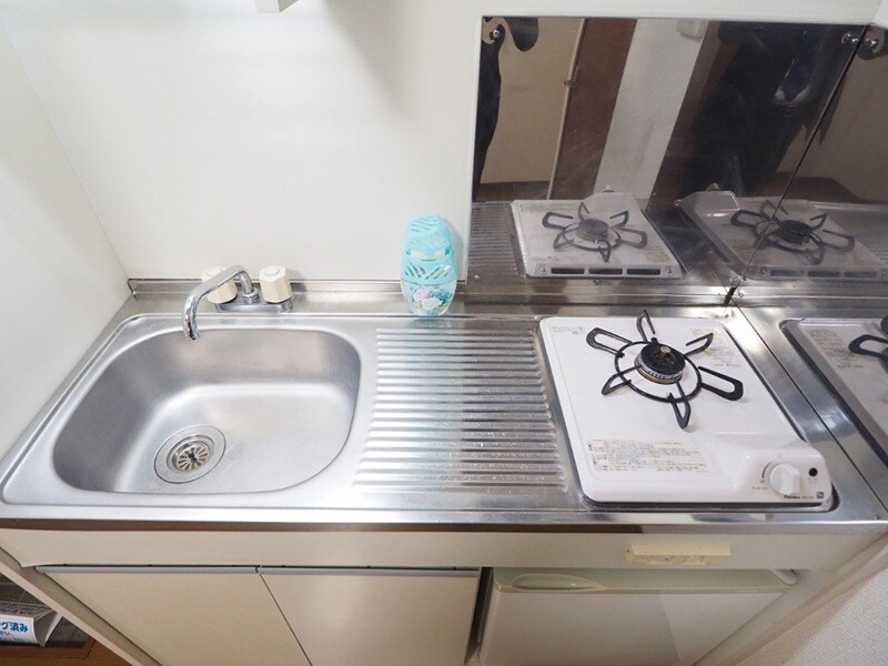 物件内観写真2　(別部屋同間取り)