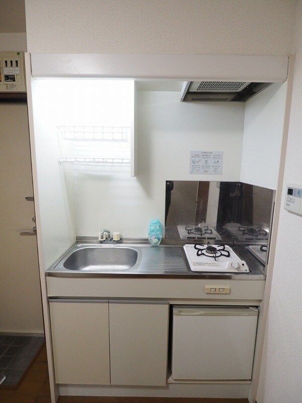 物件内観写真3　(別部屋同間取り)