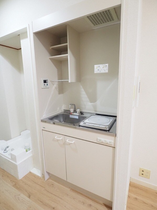 物件内観写真3　(同間取り別部屋写真です。)