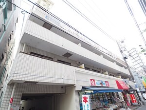 西荻日伸ハイツ外観写真