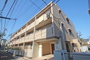 第4シュヴェルニー外観写真