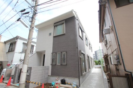 サットンプレイス・酒井外観写真