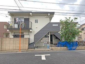 グリーンフラット外観写真
