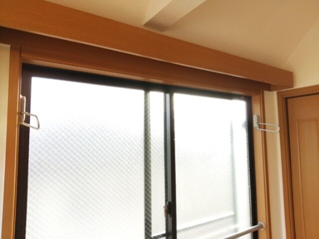 物件内観写真13　(室内物干し)