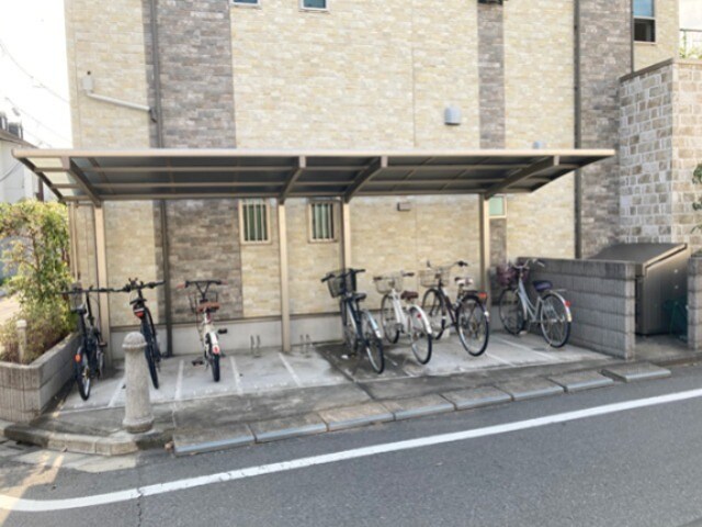 物件内観写真18　(駐輪場)