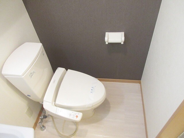 物件内観写真2　(ウォシュレット)