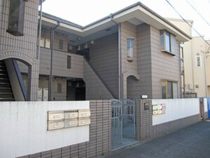 アリスト外観写真