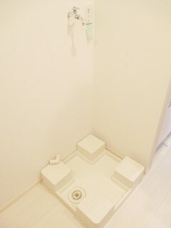 物件内観写真18　(室内洗濯機置場)