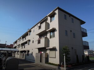 シャーメゾン山本外観写真