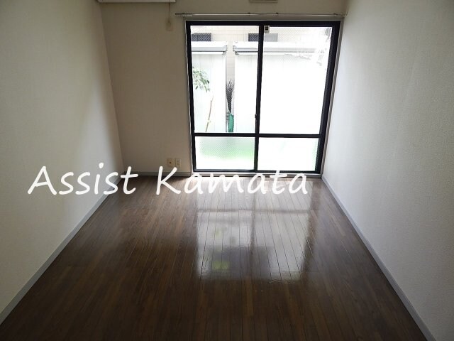 物件内観写真2　(写真は同タイプの別号室です)