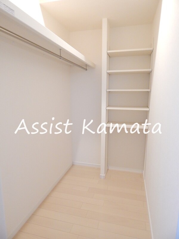 収納(写真は同タイプの別号室です)