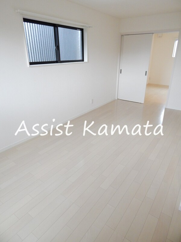 居室(写真は同タイプの別号室です)