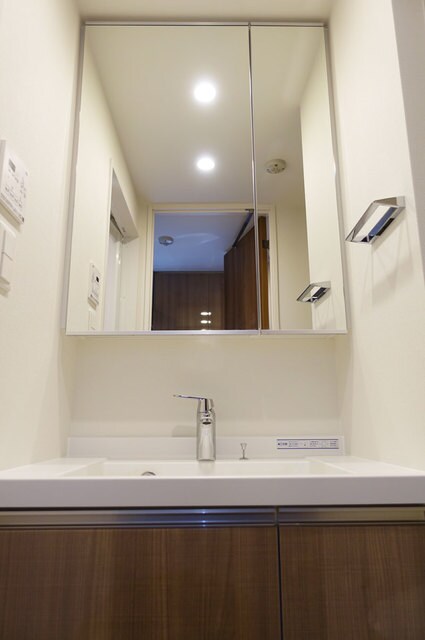 物件内観写真8　(※写真は同タイプ住戸です。)