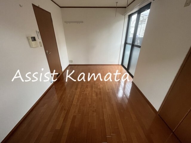 物件内観写真2　(写真は同タイプの別号室です)