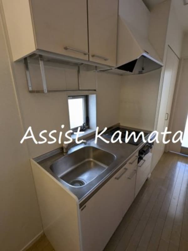 キッチン(写真は同タイプの別号室です)