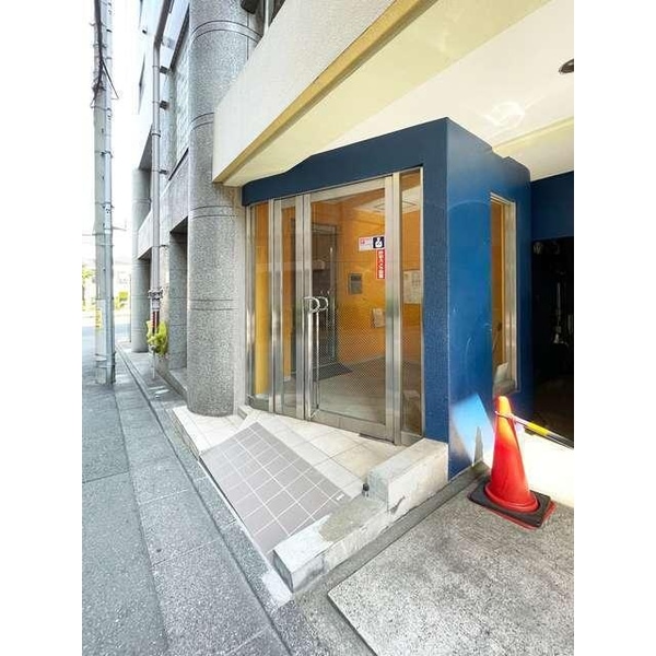 エントランス(エントランス)