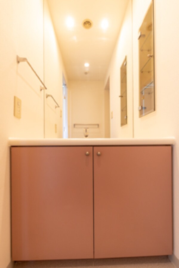 洗面・脱衣所(※写真は同タイプ住戸です。)