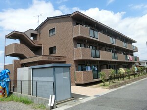 メゾンリバーサイド外観写真