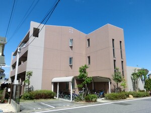 フローラ藤外観写真