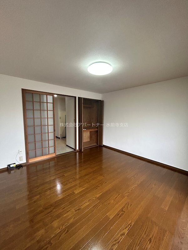 物件内観写真6　(落ち着いた雰囲気の洋室です！)