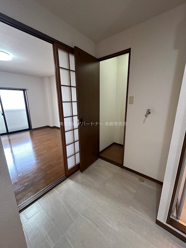 物件内観写真19　(室内洗濯機置き場です！)