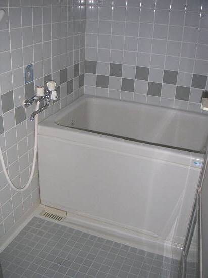 物件内観写真5　(清潔感のある広々とした浴室です！)