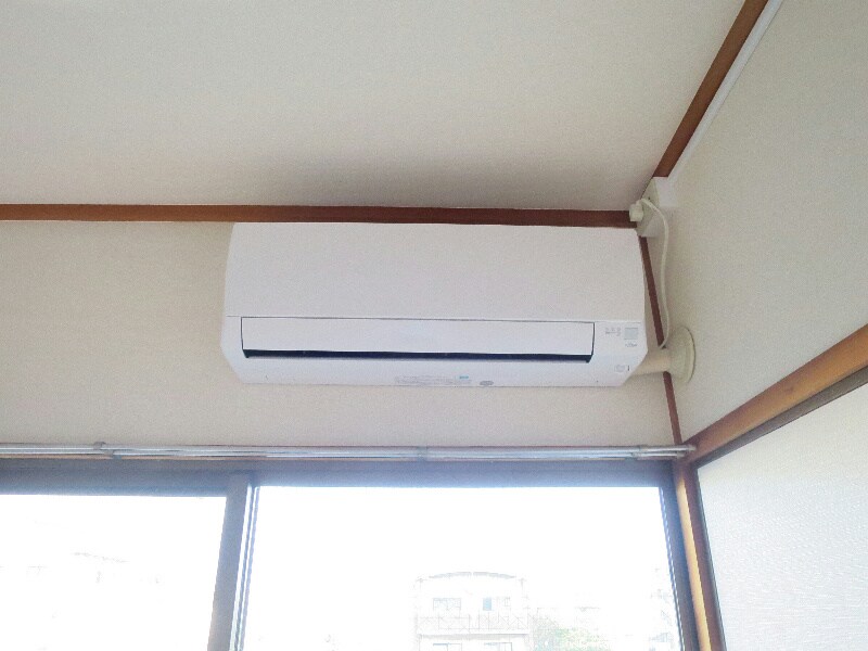 物件内観写真9　(エアコン付きです！)
