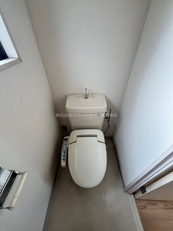 物件内観写真11　(奥行きが広く圧迫感がないです！)