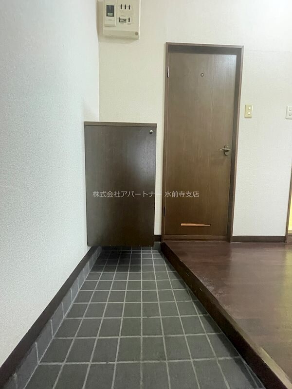 玄関(スッキリとした玄関です！！)