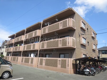 Uマンション外観写真